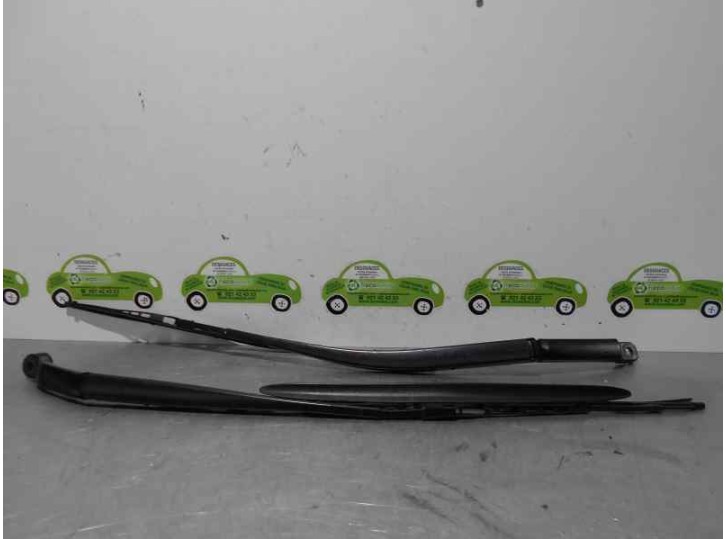 Recambio de brazo limpia delantero derecho para honda accord berlina (cl/cn) 2.2 ctdi referencia OEM IAM 