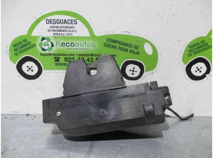 Replacement boot / tailgate lock for Citroën C5 saloon Premier (E) OEM IAM reference 9652483180 9652483180 5 DOORS