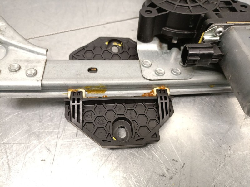 Recambio de elevalunas trasero derecho para dacia logan mcv ii tce 90 (k8m1) referencia OEM IAM 827206057R 827206057R 