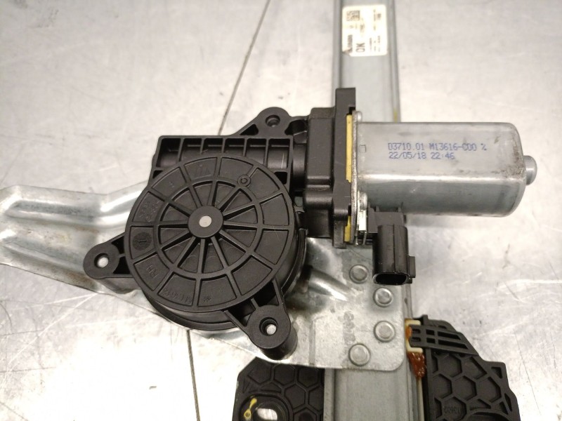 Recambio de elevalunas trasero derecho para dacia logan mcv ii tce 90 (k8m1) referencia OEM IAM 827206057R 827206057R 