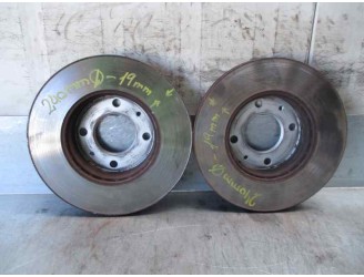 Recambio de disco freno delantero para hyundai getz (tb) 1.3 12v cat referencia OEM IAM 