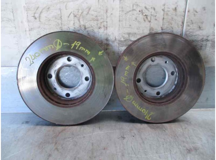 Replacement front brake disc for Hyundai Getz (TB) 1.3 12V cat OEM IAM reference 