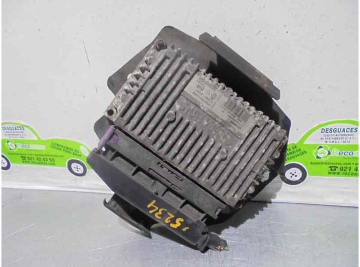 Replacement engine ECU for Renault Laguna (B56) 2.0 CAT OEM IAM reference 7700102888 S105280003D SIEMENS