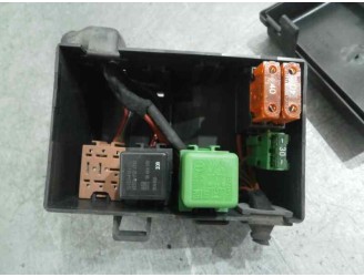 Recambio de caja reles / fusibles para opel astra g berlina 2.0 16v di cat (x 20 dtl / ld3) referencia OEM IAM 90560119 