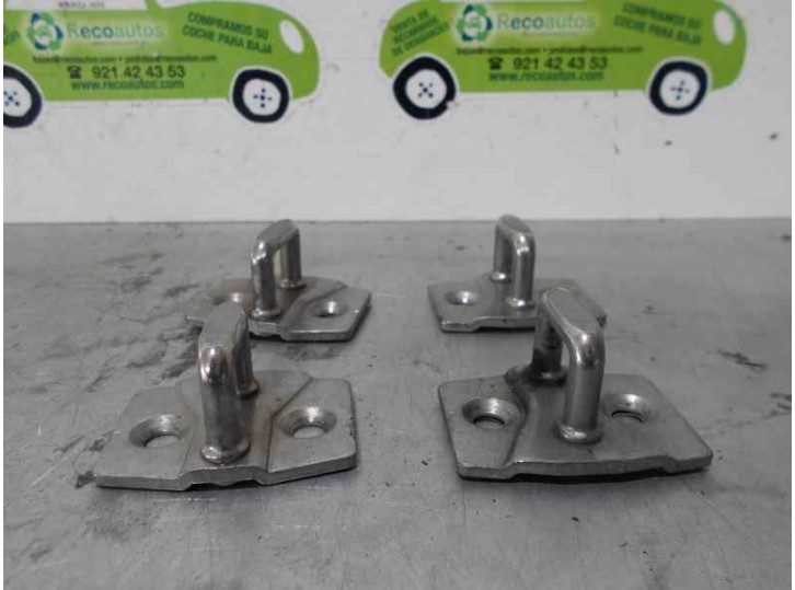 Recambio de bisagra puerta para bmw serie 1 berlina (e81/e87) 120d referencia OEM IAM 