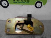 Replacement boot / tailgate lock for Volvo S40 saloon 1.9 turbodiesel OEM IAM reference 4 DOORS