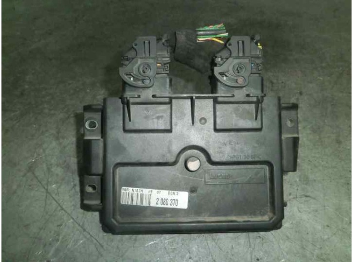 Replacement engine control unit (ECU) for Citroën Xsara saloon 1.9 D SX OEM IAM reference 9646677980 R04080031B LUCAS