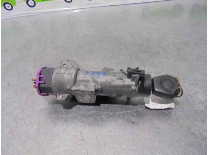 Recambio de conmutador de arranque para seat cordoba berlina (6l2) 1.9 tdi referencia OEM IAM 4B0905851 