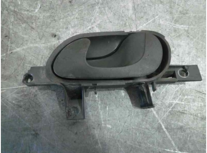 Recambio de maneta interior delantera derecha para peugeot 806 1.9 turbodiesel cat referencia OEM IAM 1470970077  