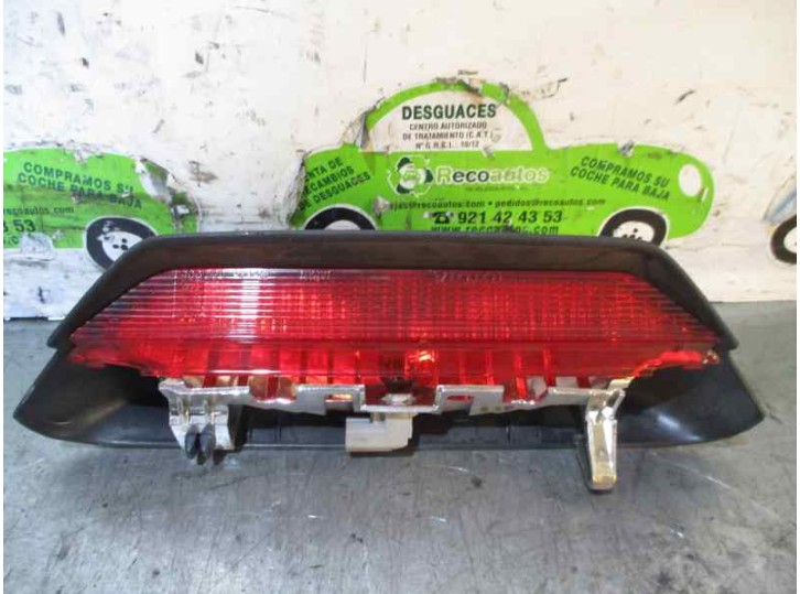 Recambio de luz central de freno para toyota yaris (ncp1/nlp1/scp1) 1.4 turbodiesel cat referencia OEM IAM 