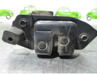 Recambio de cerradura puerta trasera izquierda para chrysler jeep gr.cherokee (wj/wg) 3.1 td cat referencia OEM IAM 5 PUERTAS