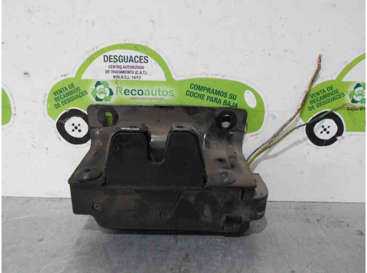 Replacement boot/tailgate lock for Peugeot 206 SW 1.4 HDi OEM IAM reference 9652301980 9652301980 3 PINS 5 DOORS