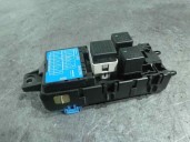 Recambio de caja reles / fusibles para volvo s40 berlina 1.9 turbodiesel referencia OEM IAM 30807016 30807050 