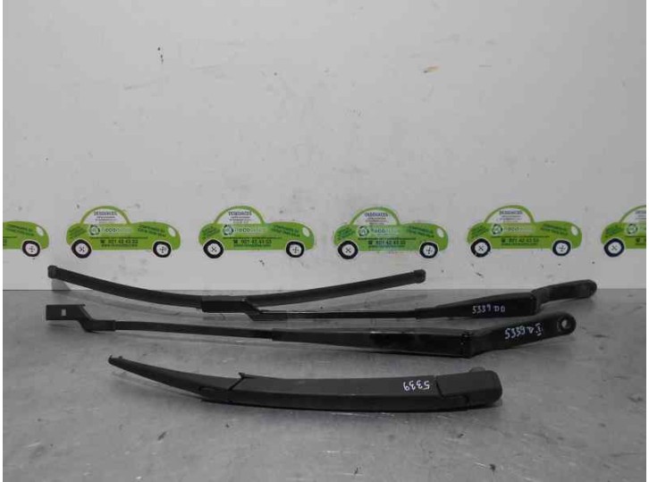 Recambio de brazo limpia delantero derecho para peugeot 308 1.6 16v referencia OEM IAM 