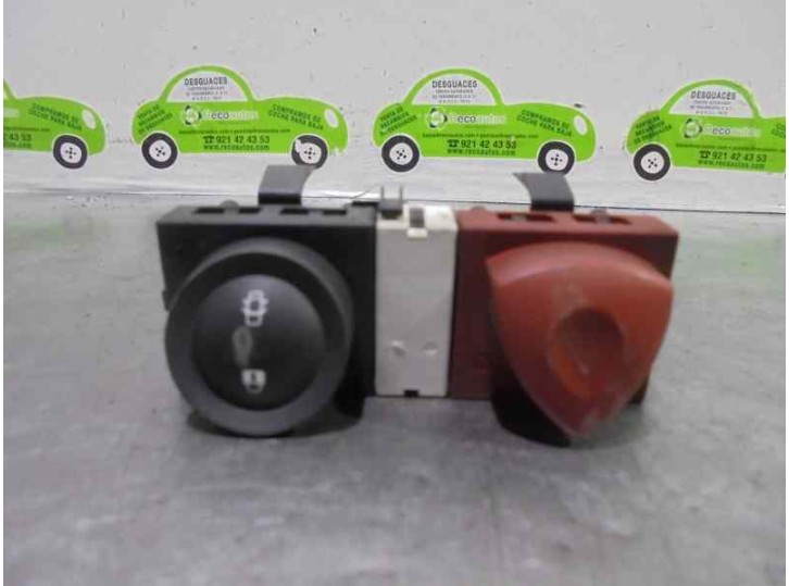 Recambio de warning para renault megane ii berlina 3p 1.9 dci diesel referencia OEM IAM 88040001 