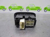 Recambio de mando elevalunas trasero derecho para toyota auris referencia OEM IAM 