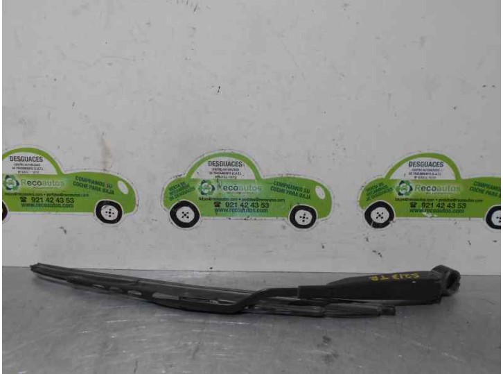 Recambio de brazo limpia trasero para chrysler voyager (rg) 2.4 cat referencia OEM IAM   