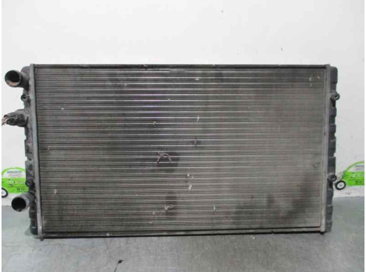 Replacement water radiator for Volkswagen Polo Sedan (6N1) 1.6 OEM IAM reference 