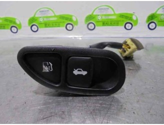 Recambio de mando para hyundai sonata (y4) 2.0i 16v gls (2002) referencia OEM IAM 935553D010  