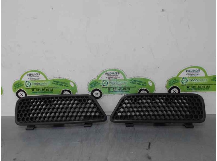 Recambio de rejilla delantera para renault clio i phase iii 1.9 diesel referencia OEM IAM 