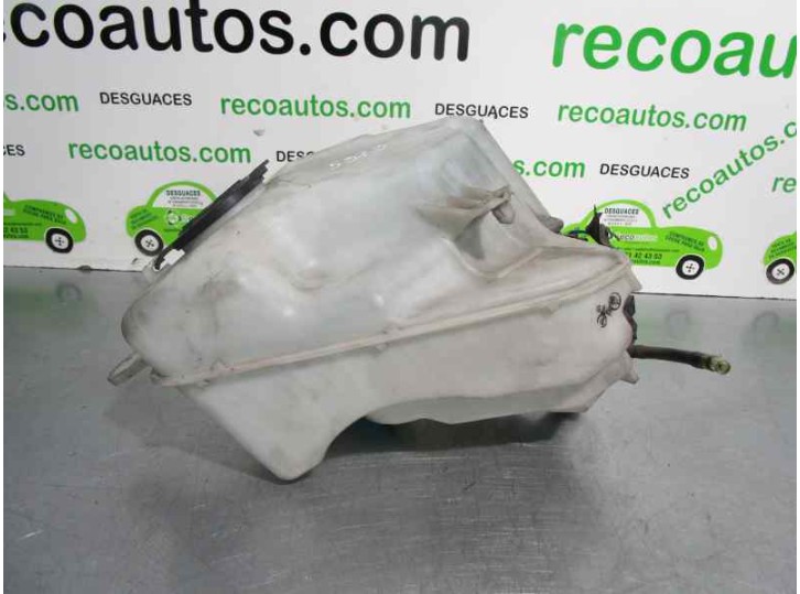 Replacement washer fluid reservoir for Toyota Prius (NHW20) 1.5 CAT OEM IAM reference 060851145 DENSO