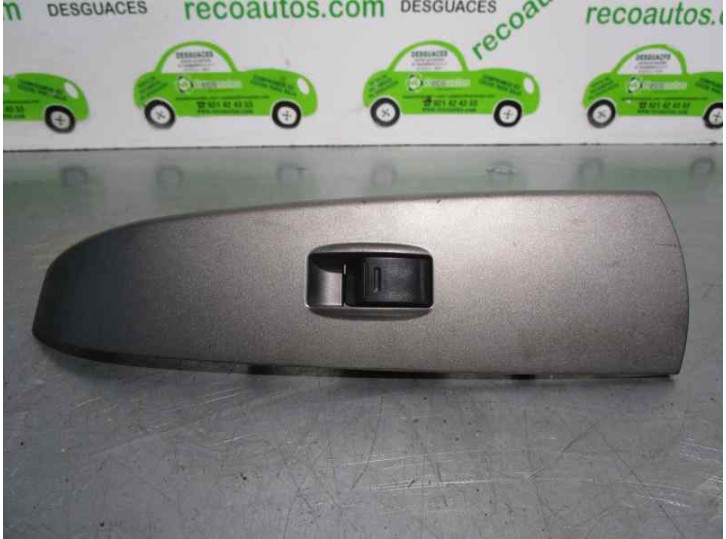 Recambio de mando elevalunas trasero izquierdo para toyota prius (nhw20) 1.5 cat referencia OEM IAM 8481012080 