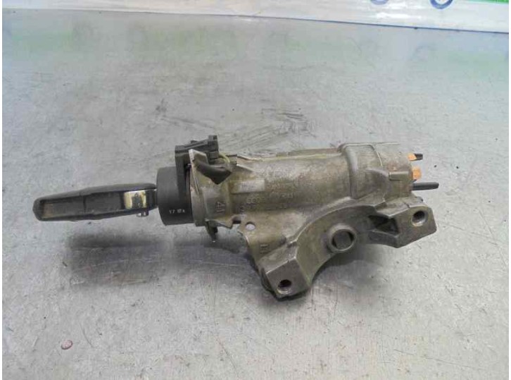 Recambio de conmutador de arranque para skoda fabia (5j2 ) 1.9 tdi referencia OEM IAM 4B0905851C  