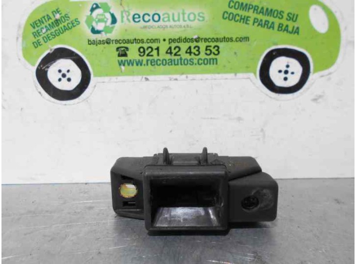 Replacement trunk / tailgate lock for Renault Safrane (B54) 2.2 turbodiesel OEM IAM reference 5 DOORS