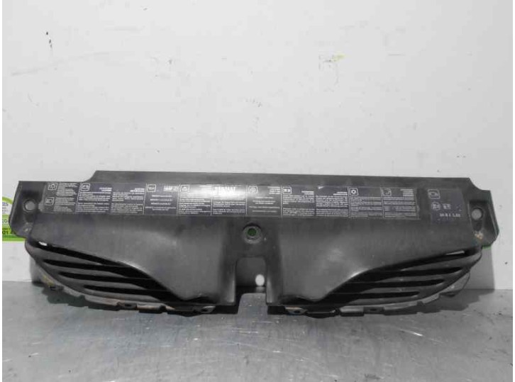 Recambio de rejilla delantera para renault laguna (b56) 2.2 diesel referencia OEM IAM 7700619948 7700619948 