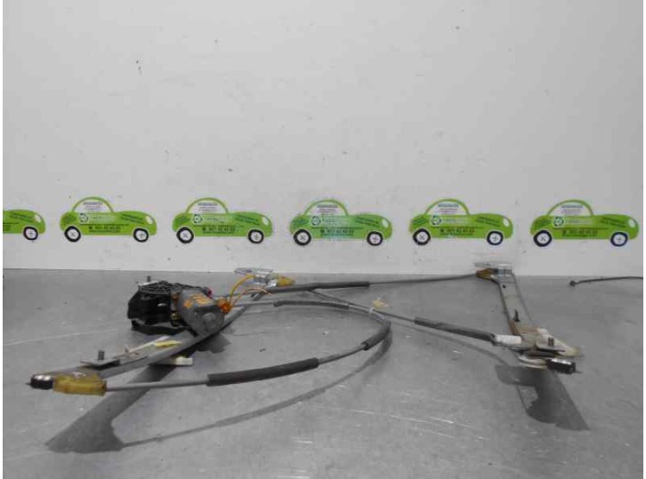 Replacement front right window regulator for Citroën Xsara Saloon 1.6 OEM IAM reference 964380 2 PINS 3 DOORS.