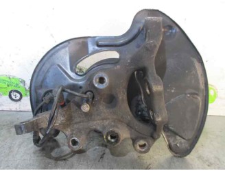 Recambio de mangueta delantera izquierda para mercedes-benz clase c (w203) familiar 2.7 cdi 20v cat referencia OEM IAM A20933200