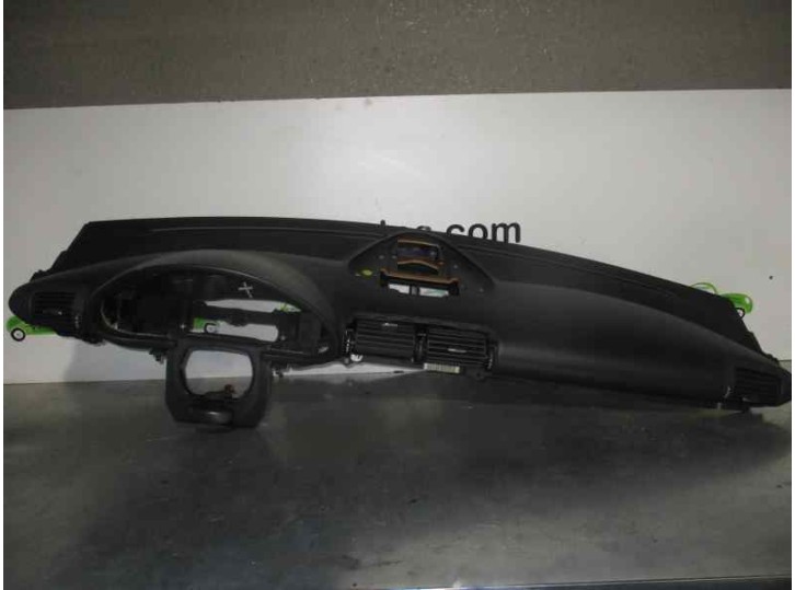 Recambio de salpicadero para mercedes-benz clase c (w203) familiar 2.7 cdi 20v cat referencia OEM IAM NEGRO 