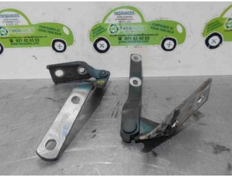 Replacement hood hinge for Volkswagen Polo sedan (6N1) 1.6 OEM IAM reference 