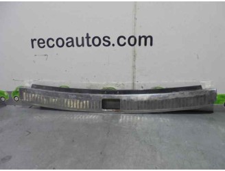 Recambio de molduras traseras para mercedes-benz clase c (w203) familiar 2.7 cdi 20v cat referencia OEM IAM A2036901887 K 23633 