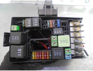 Recambio de caja reles / fusibles para seat leon (5f1) 1.6 tdi referencia OEM IAM 5Q0907361A 63512385 