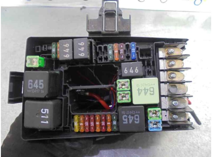 Recambio de caja reles / fusibles para seat leon (5f1) 1.6 tdi referencia OEM IAM 5Q0907361A 63512385 