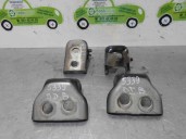 Replacement door hinge for Peugeot 308 1.6 16V OEM IAM reference 