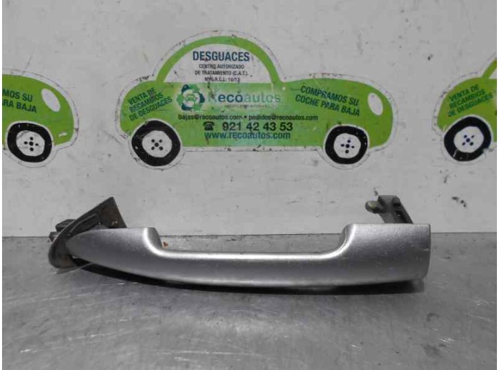 Replacement front right exterior door handle for Fiat Stilo Multi Wagon (192) 1.9 JTD 115 Dynamic OEM IAM reference 073531666