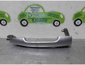 Replacement front left exterior door handle for Fiat Stilo Multi Wagon (192) 1.9 JTD 115 Dynamic OEM IAM reference 0735316