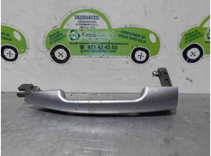 Replacement front left exterior door handle for Fiat Stilo Multi Wagon (192) 1.9 JTD 115 Dynamic OEM IAM reference 0735316