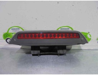 Replacement central brake light for Kia Carens 2.0 turbodiesel cat OEM IAM reference 0K2FB5158044 