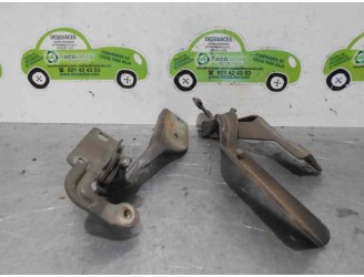 Replacement hood hinge for Nissan Primera sedan (P12) 1.9 16V turbodiesel cat OEM IAM reference 