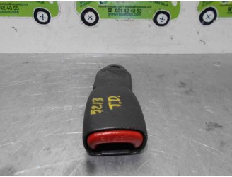 Recambio de enganche cinturon para chrysler voyager (rg) 2.4 cat referencia OEM IAM 04680634AC  5 PUERTAS