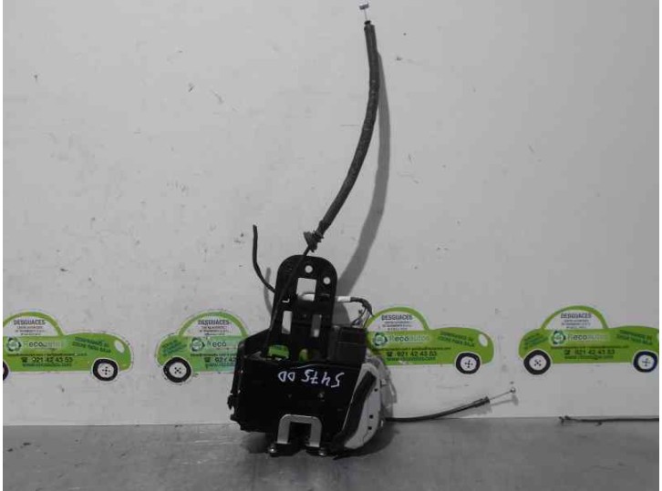 Replacement front right door lock for Hyundai ix20 1.6 CRDi CAT OEM IAM reference 813201JK020 6 PINS 5 DOORS
