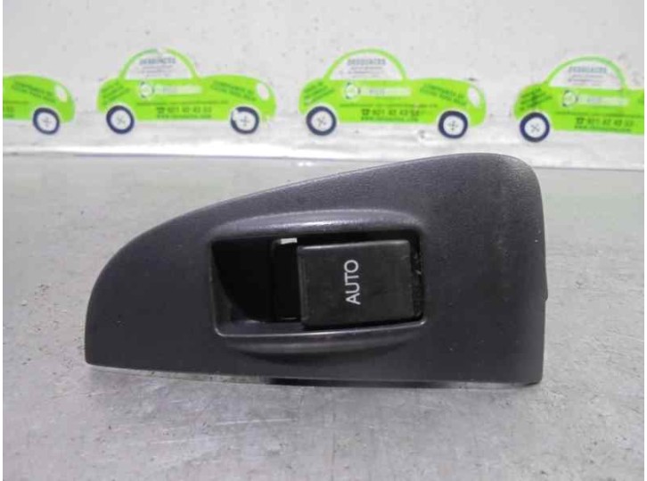 Recambio de mando elevalunas trasero izquierdo para toyota avensis berlina (t25) 2.0 d-cat referencia OEM IAM 7427205020 