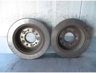 Recambio de disco freno trasero para hyundai tucson (jm) 2.0 crdi cat referencia OEM IAM 584113A300 