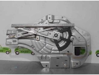 Replacement front left window regulator for Hyundai Tucson (JM) 2.0 CRDi CAT OEM IAM reference 824702E010 2 PINS 5 DOORS