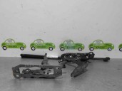 Recambio de bisagra capot para mercedes-benz clase c (w204) berlina 2.2 cdi cat referencia OEM IAM A2048800728 