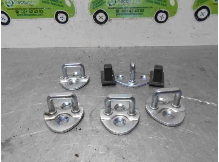 Recambio de bisagra puerta para hyundai ix20 1.6 crdi cat referencia OEM IAM 