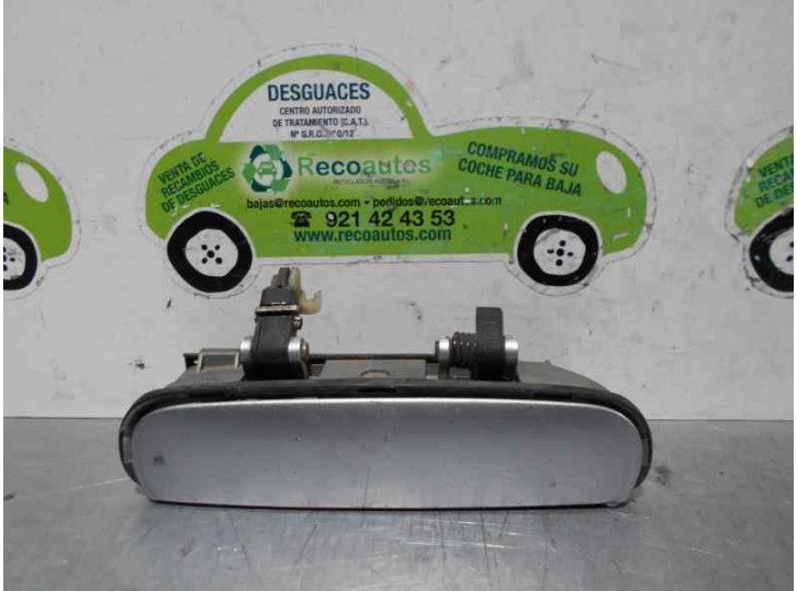 Recambio de maneta exterior delantera derecha para audi a6 avant (4b5) 2.4 v6 30v referencia OEM IAM 